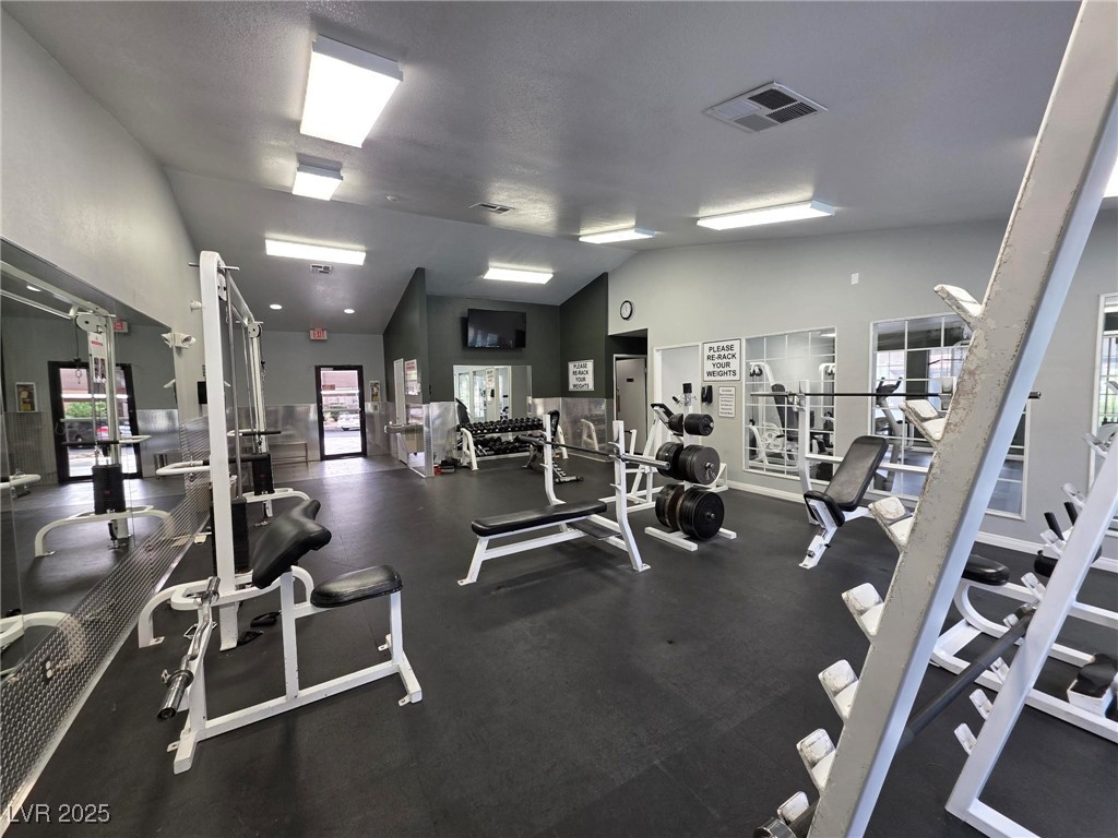 2200 South Fort Apache Road 1048