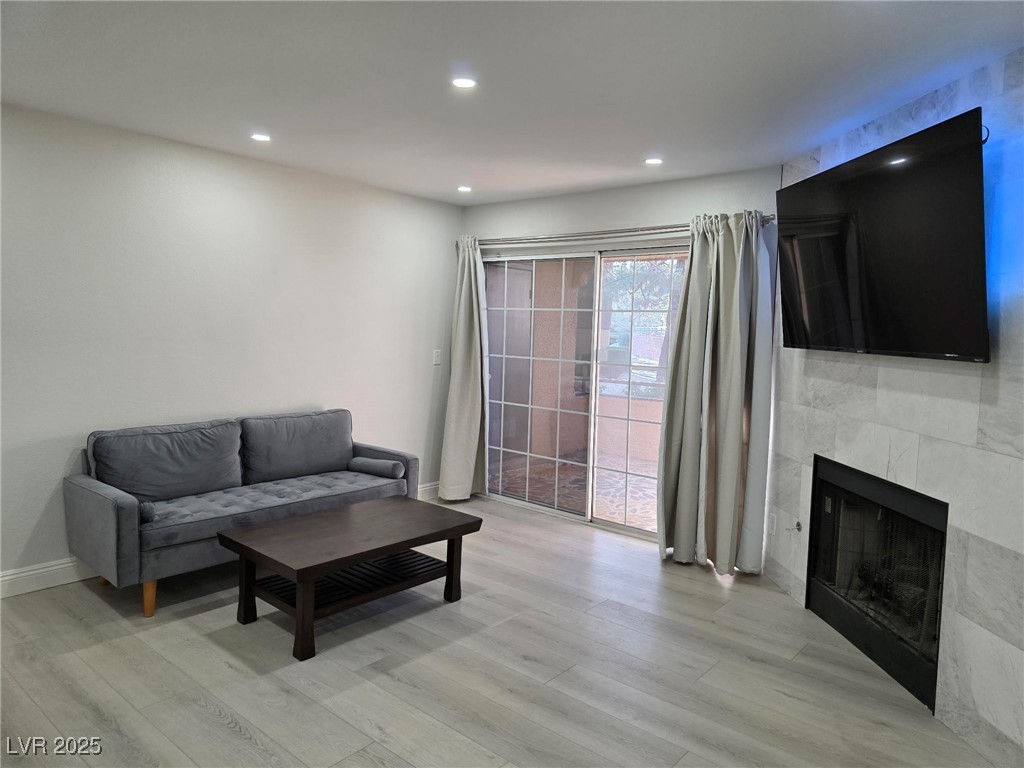 2200 South Fort Apache Road 1048