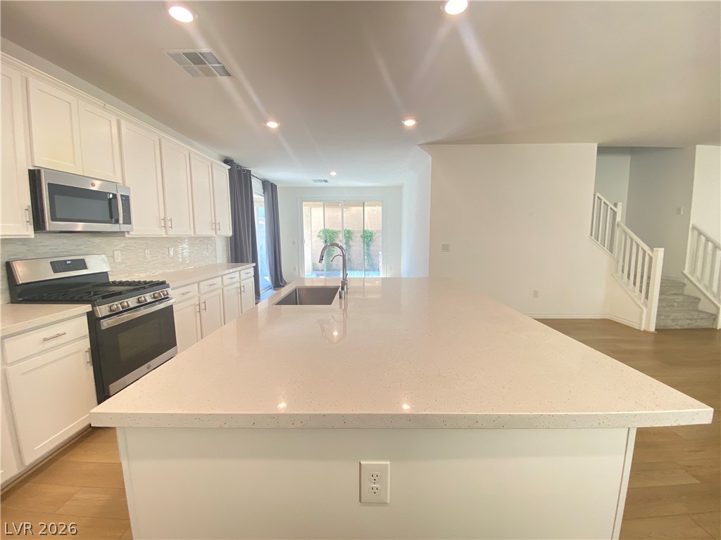 3995 Redwood Glen Court