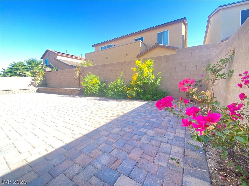 3995 Redwood Glen Court