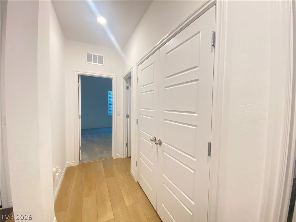 3995 Redwood Glen Court