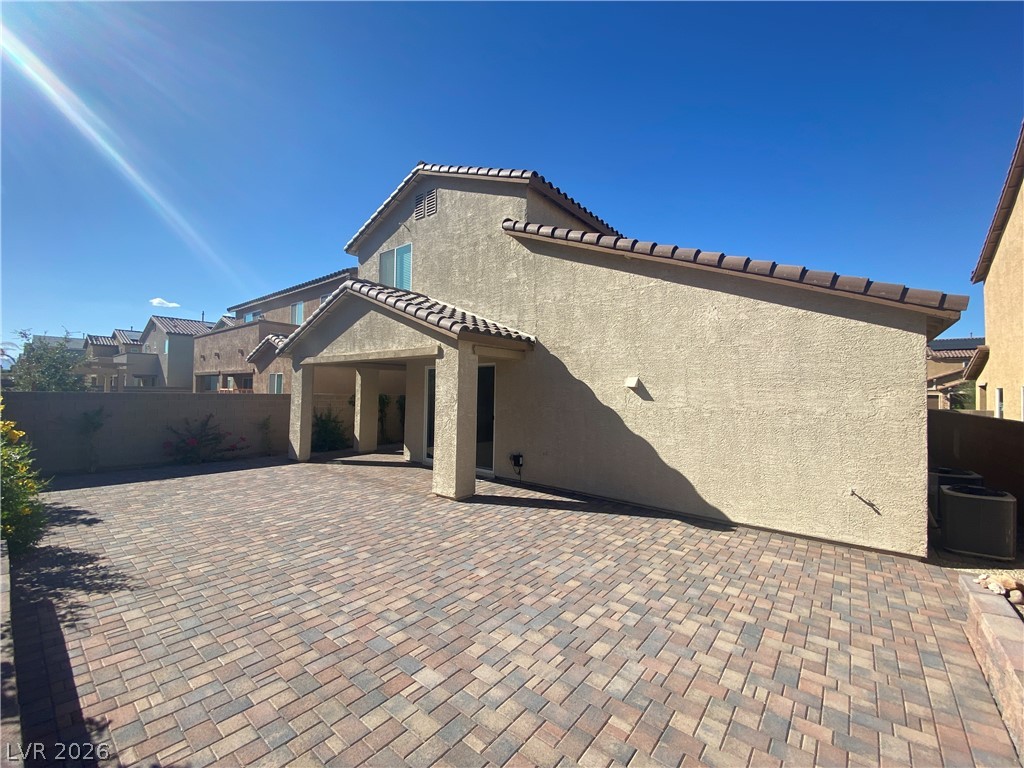 3995 Redwood Glen Court