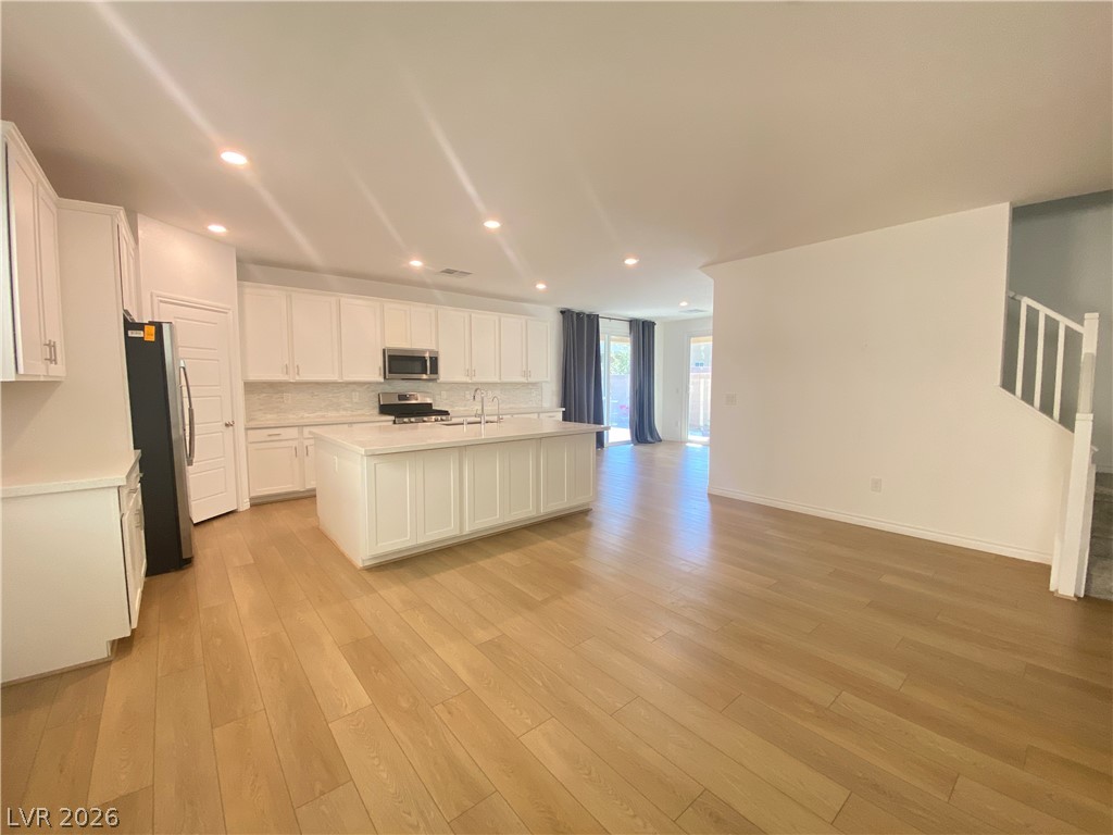 3995 Redwood Glen Court