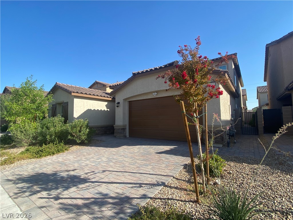 3995 Redwood Glen Court