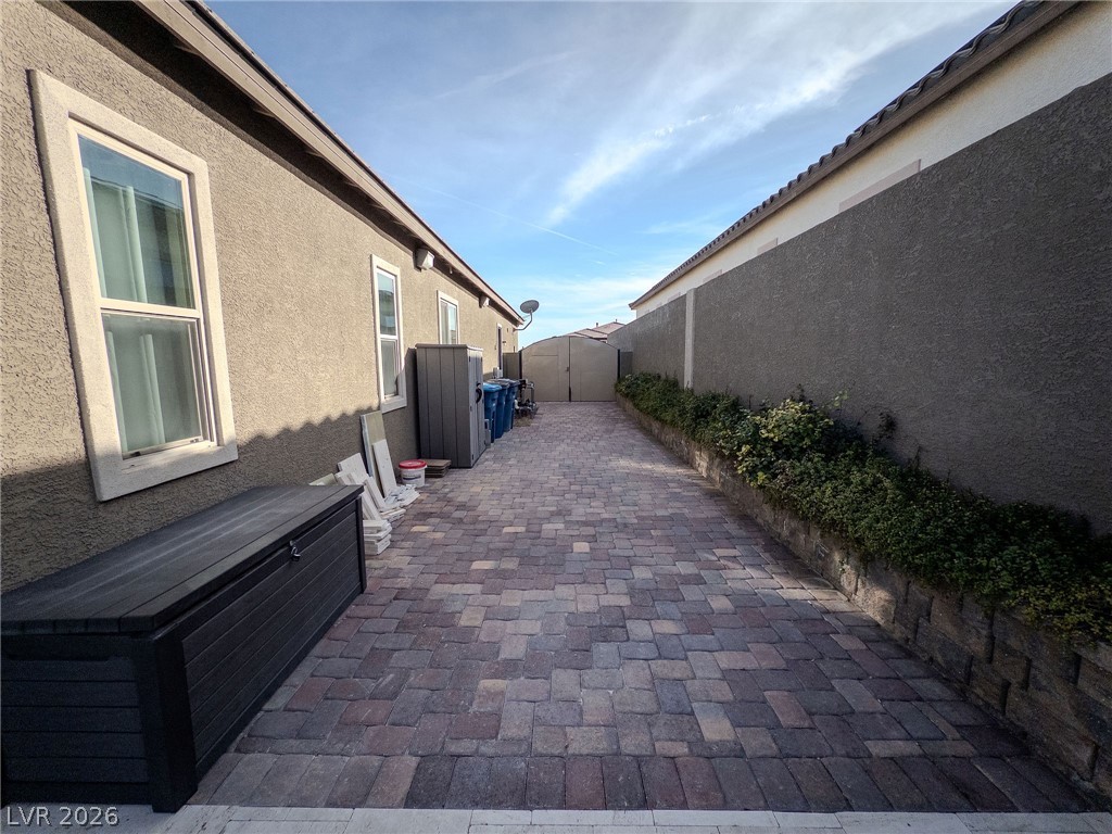 9706 Yellow Shadow Avenue