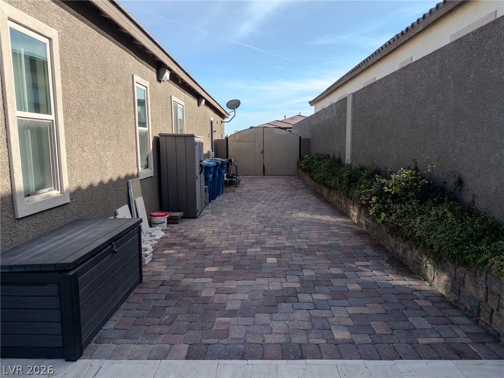 9706 Yellow Shadow Avenue