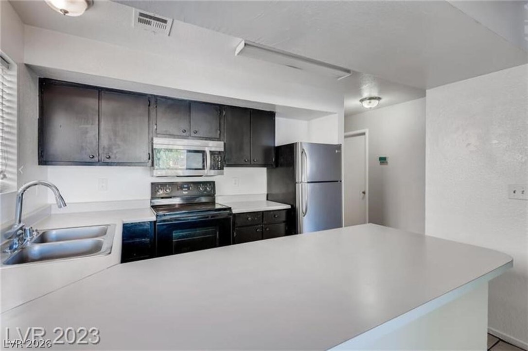 6233 Ilanos Lane
