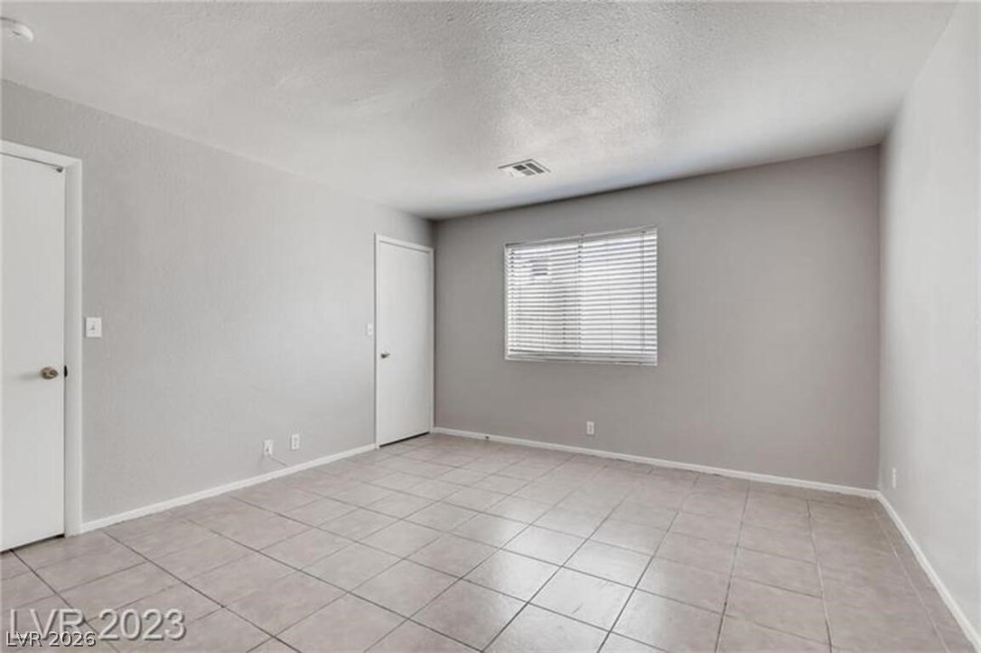 6233 Ilanos Lane
