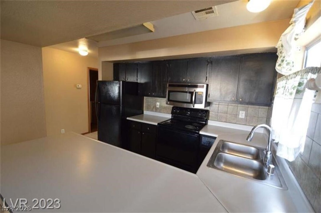 6233 Ilanos Lane