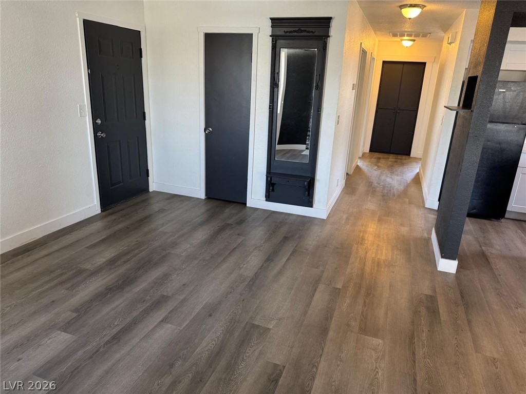 6233 Ilanos Lane