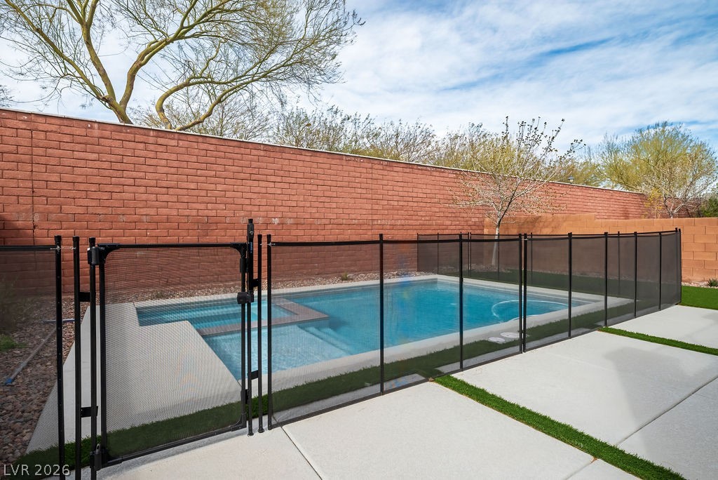 10137 Glorious Moon Court