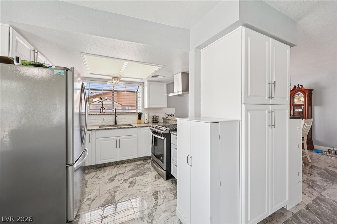 3258 Del Marino Street