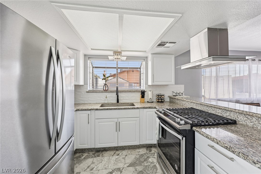 3258 Del Marino Street