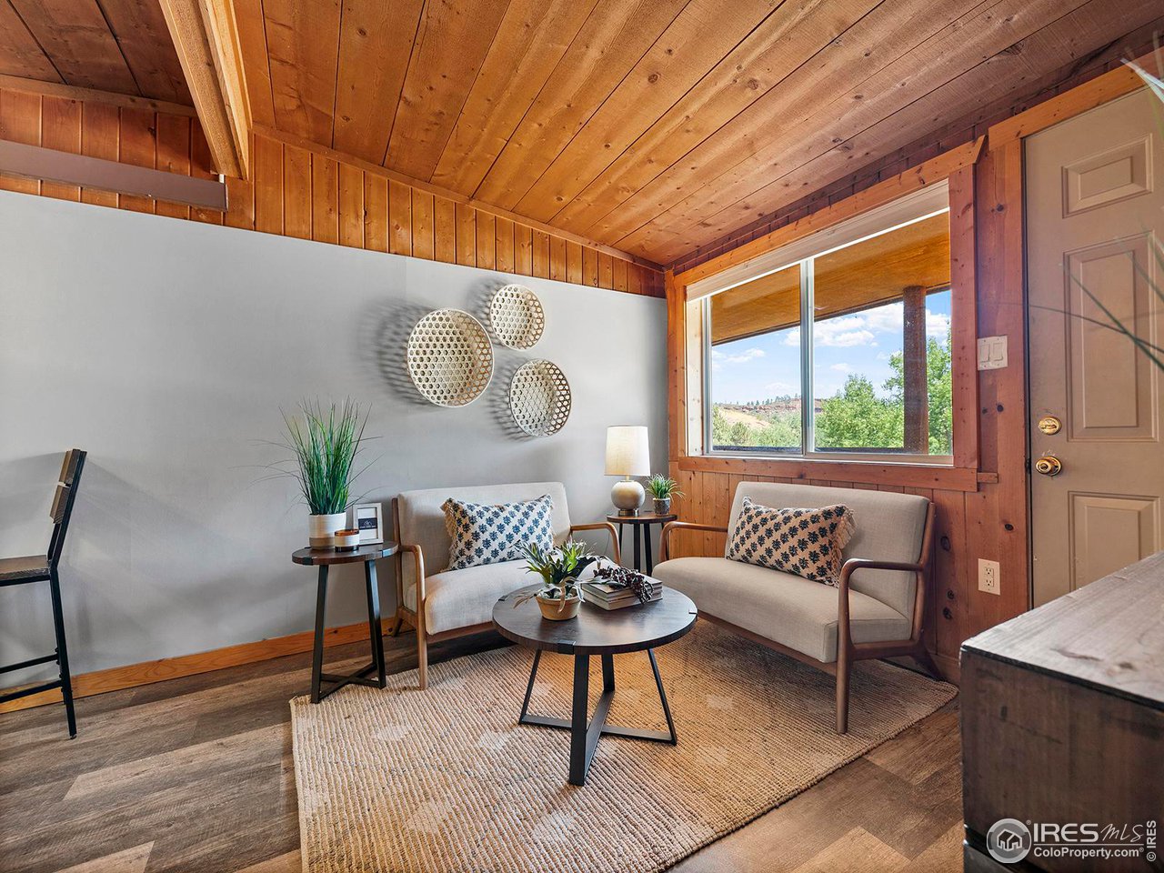 4529 Shoreline Dr #7