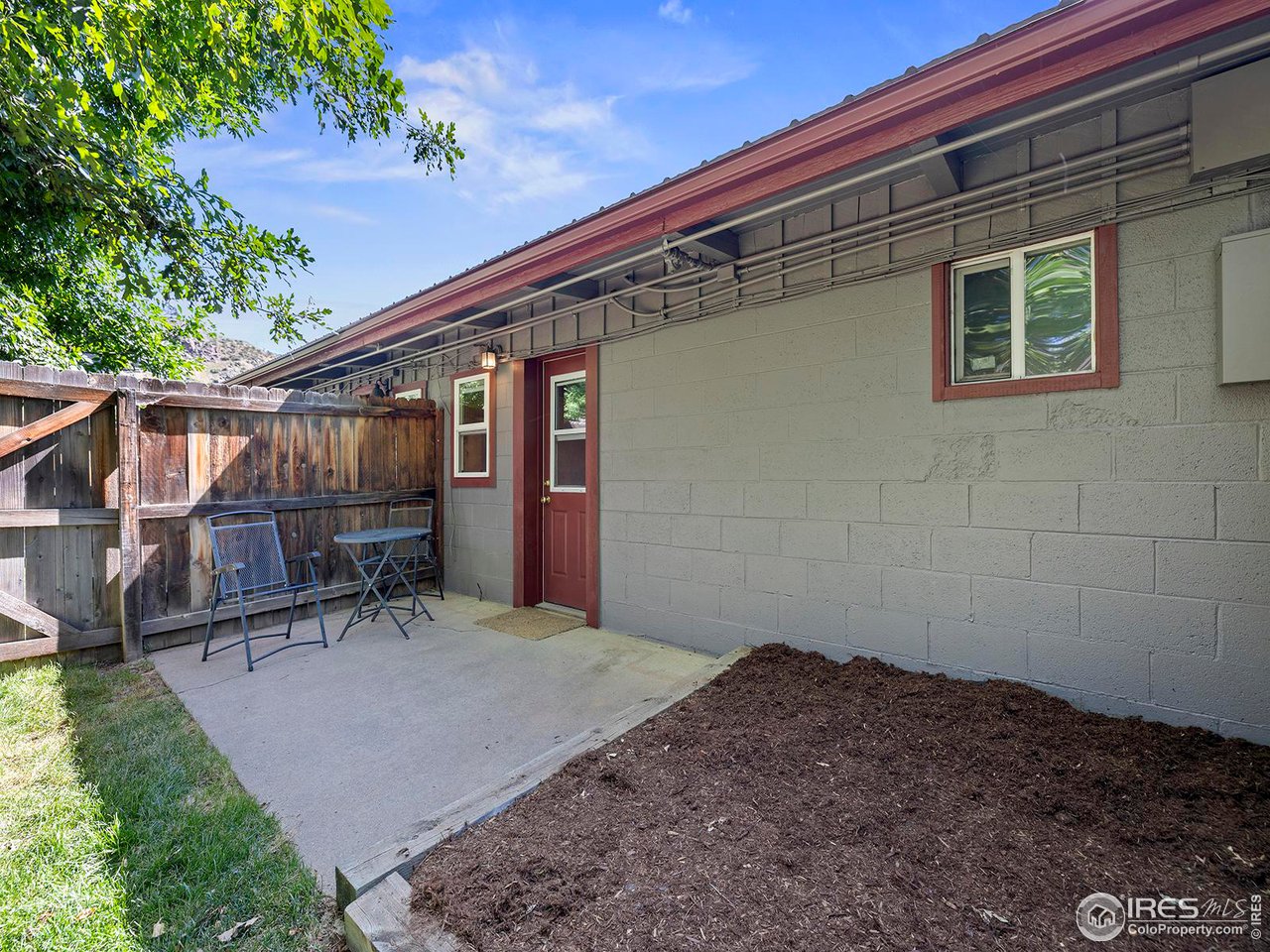 4529 Shoreline Dr #7