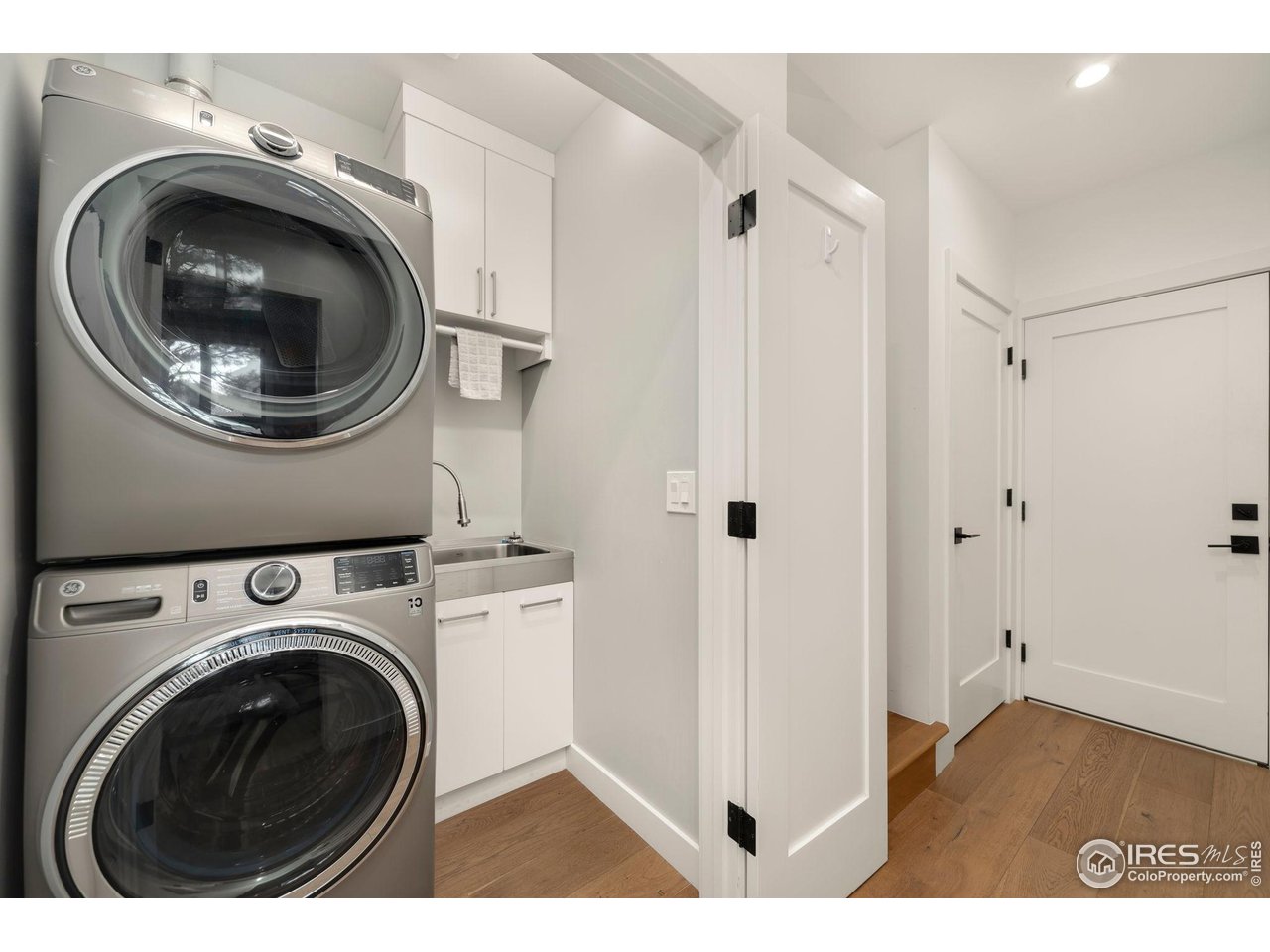 3396 Continental Cir