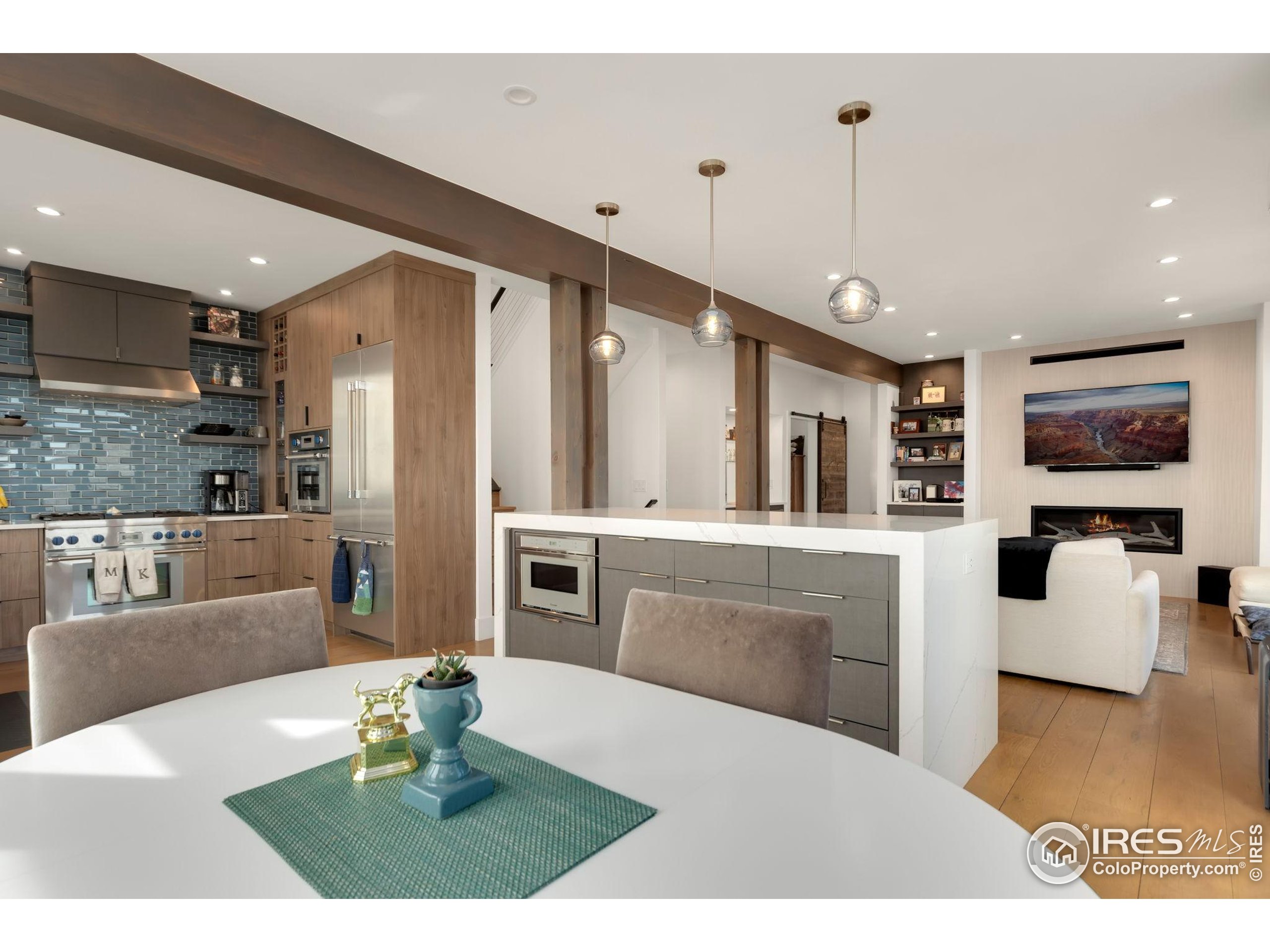 3396 Continental Cir