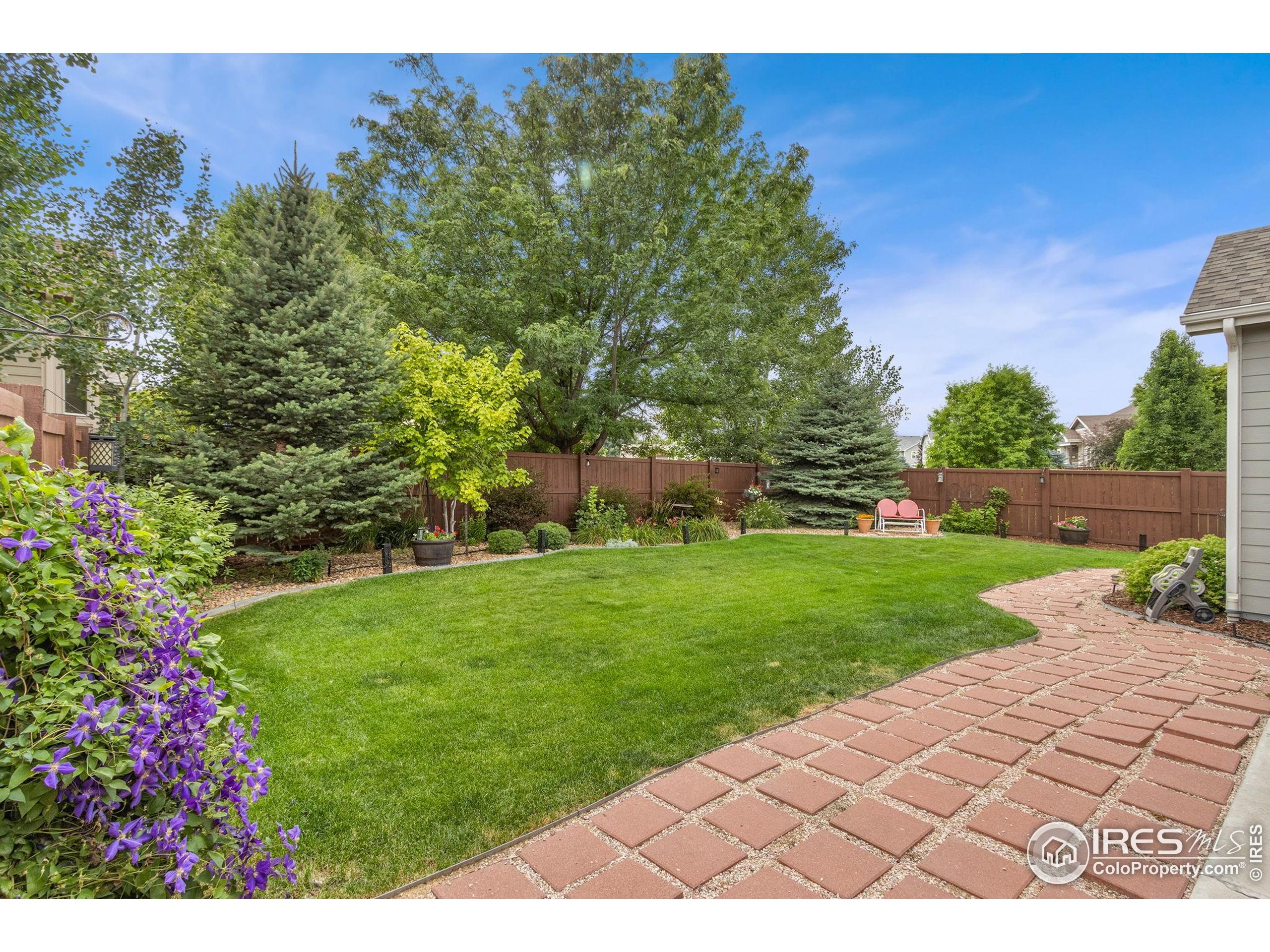 123 Kitty Hawk Dr