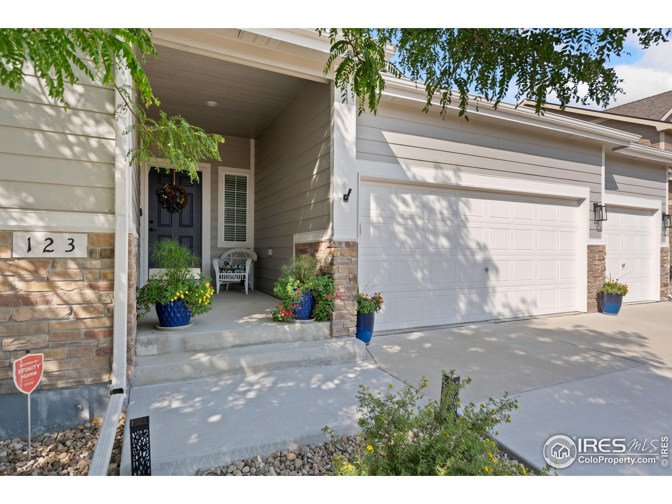 123 Kitty Hawk Dr