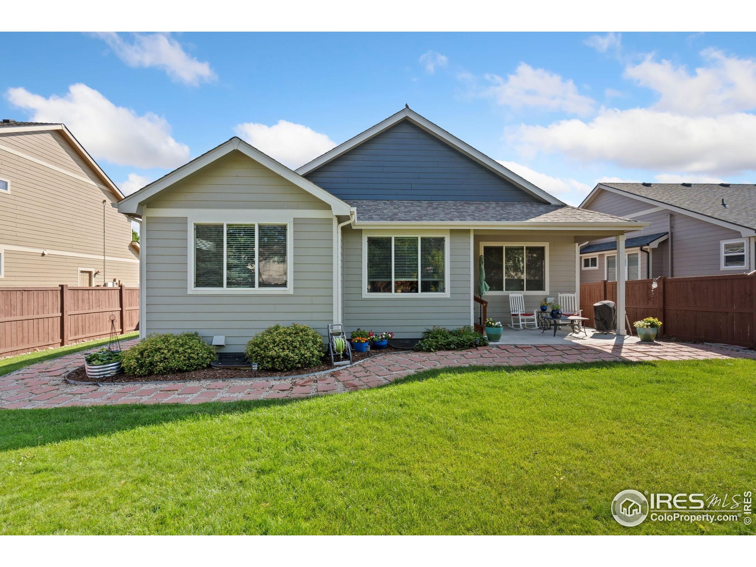 123 Kitty Hawk Dr