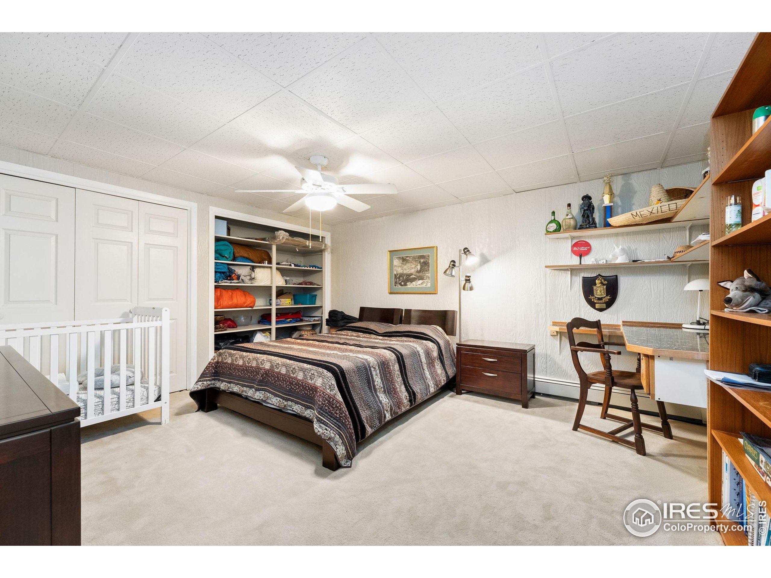 3553 Valley Oak Dr