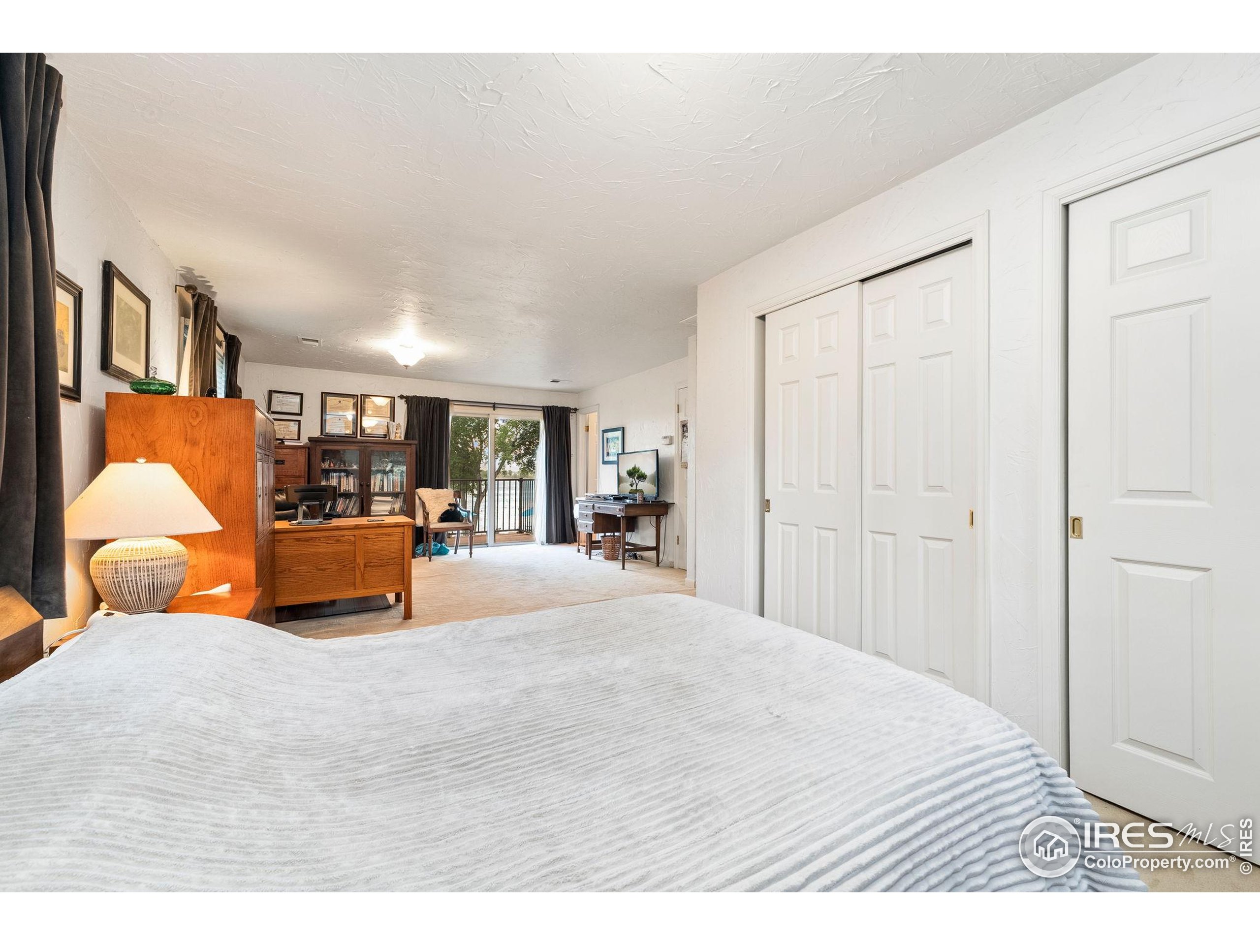 3553 Valley Oak Dr