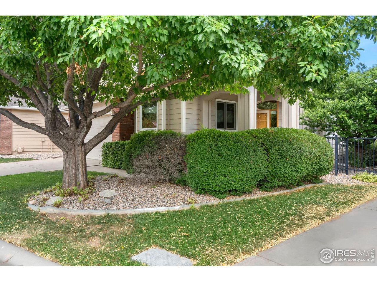 5000 Boardwalk Dr #30