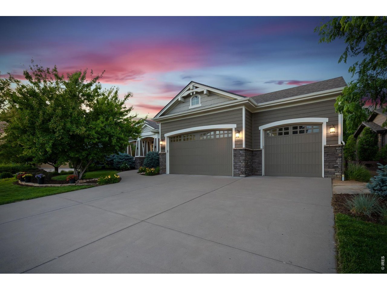 6846 Grand Park Dr