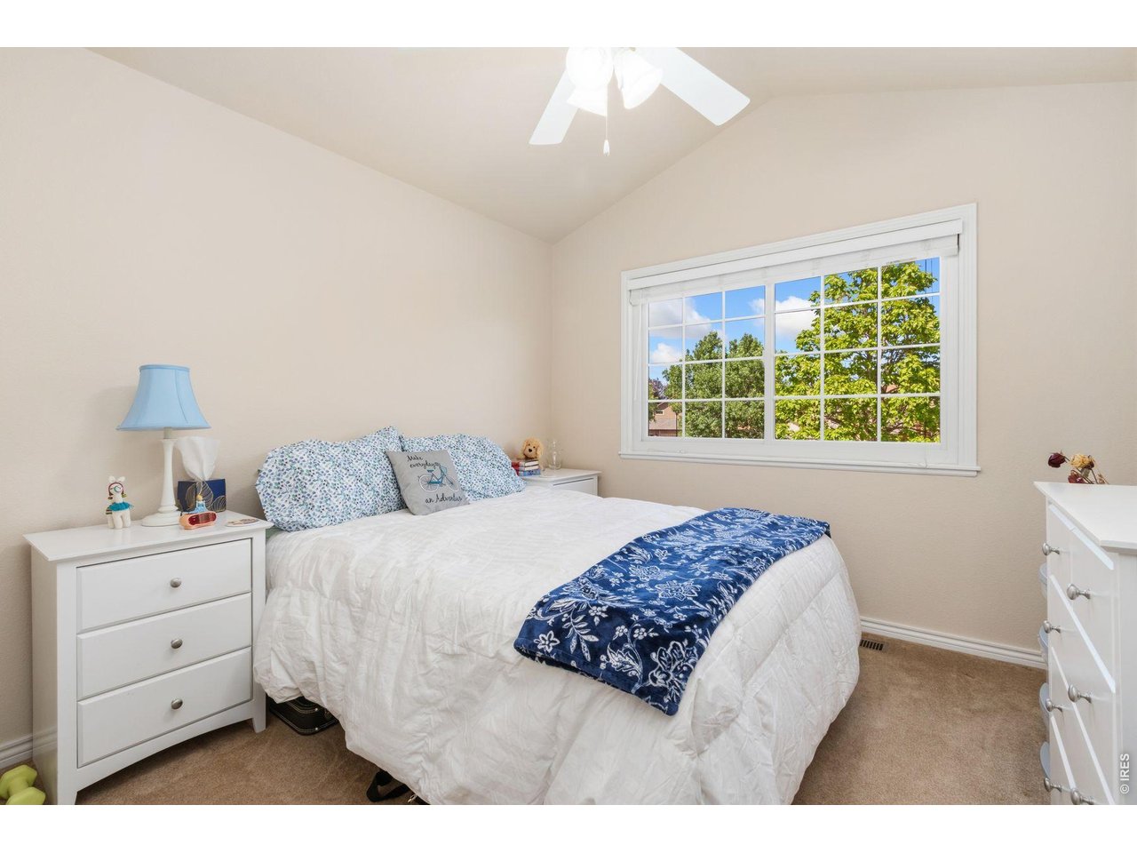 3221 Ledgestone Ct