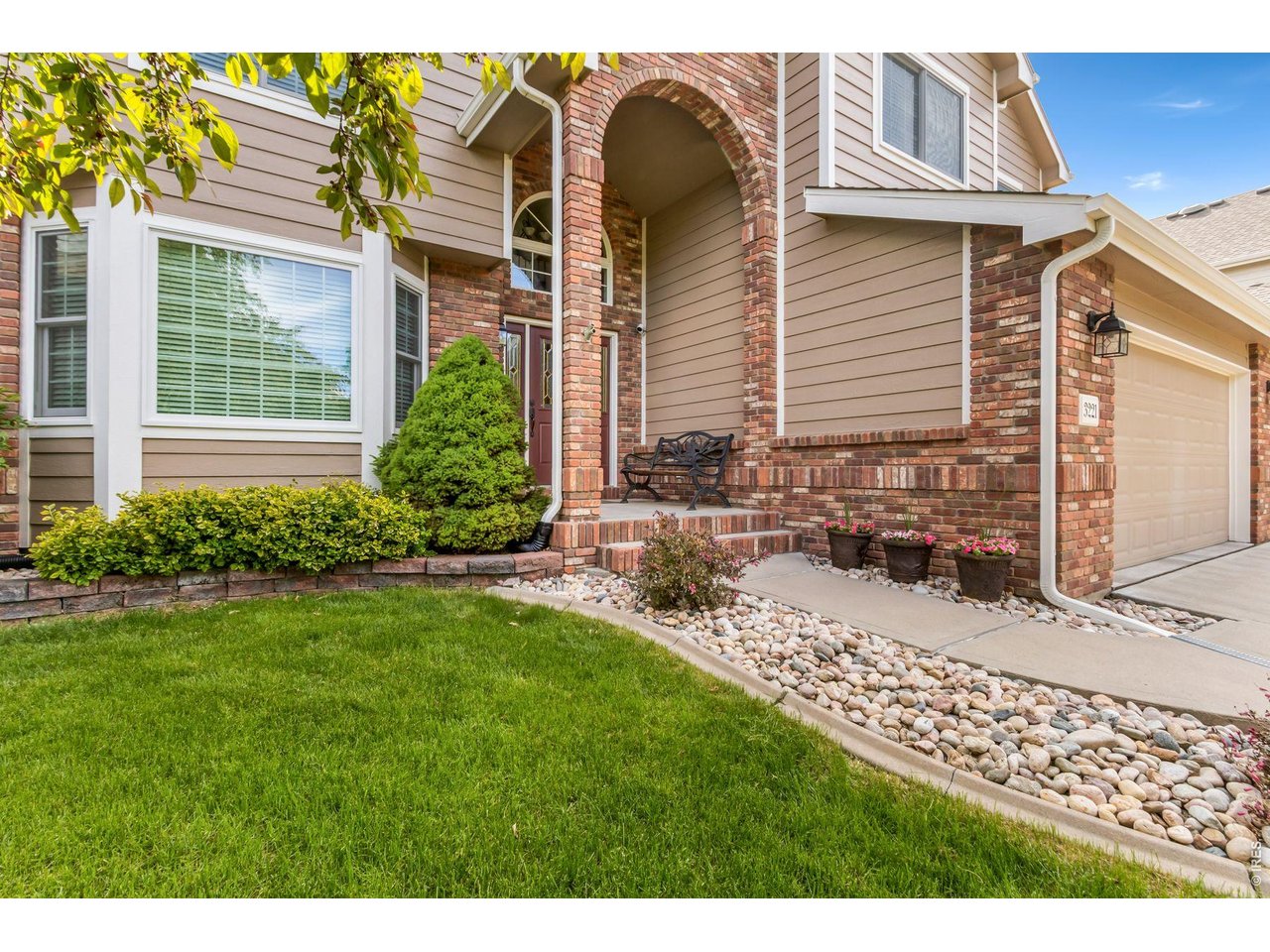 3221 Ledgestone Ct
