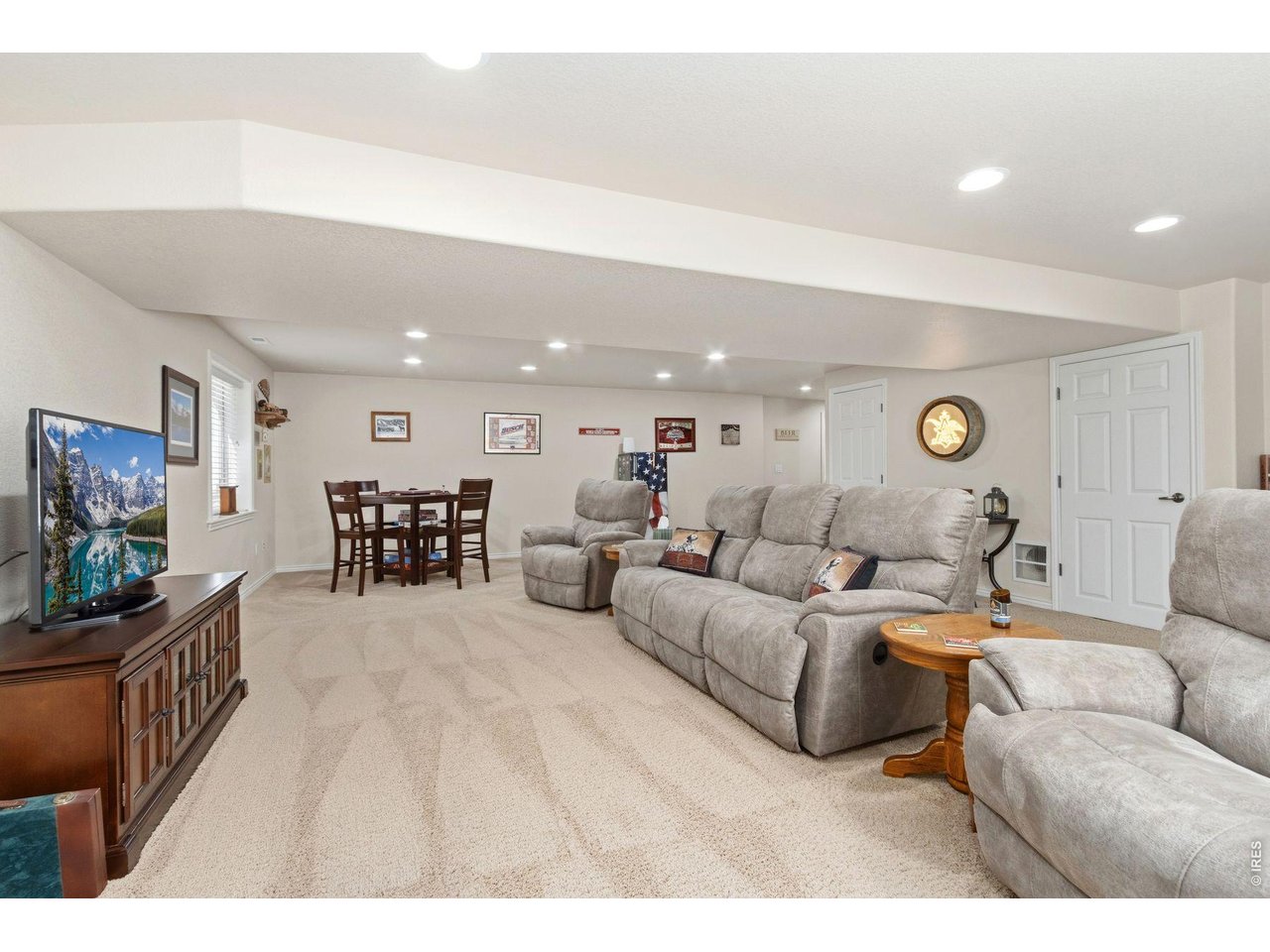 3221 Ledgestone Ct