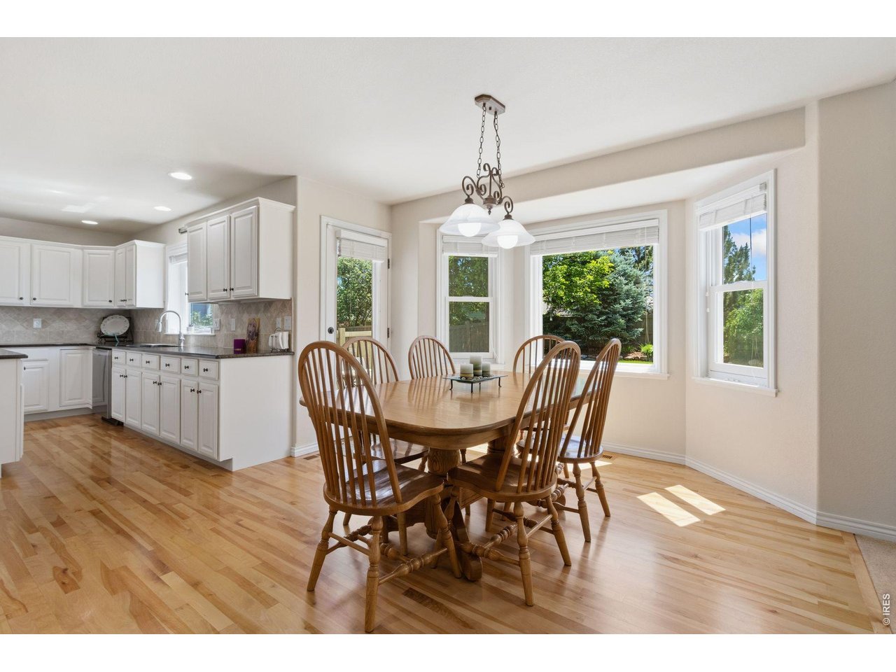 3221 Ledgestone Ct