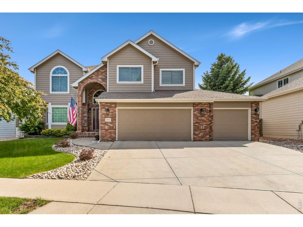 3221 Ledgestone Ct