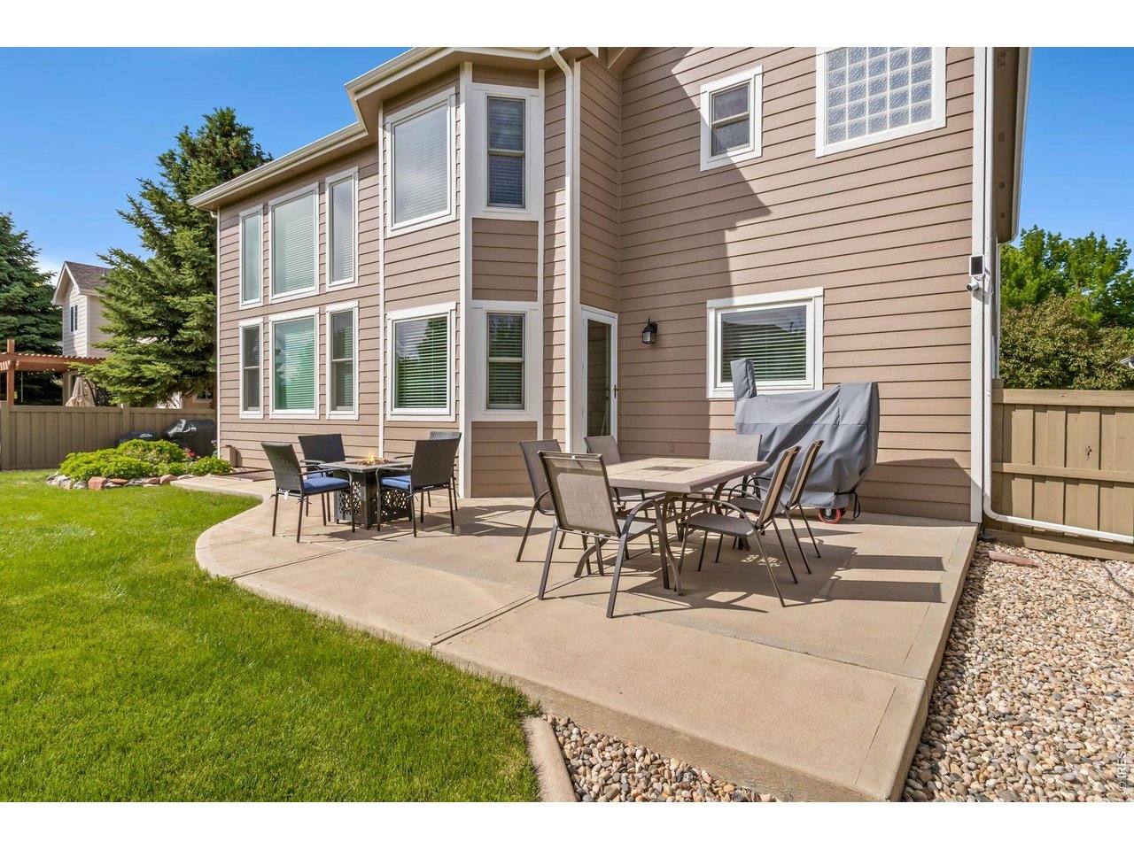 3221 Ledgestone Ct