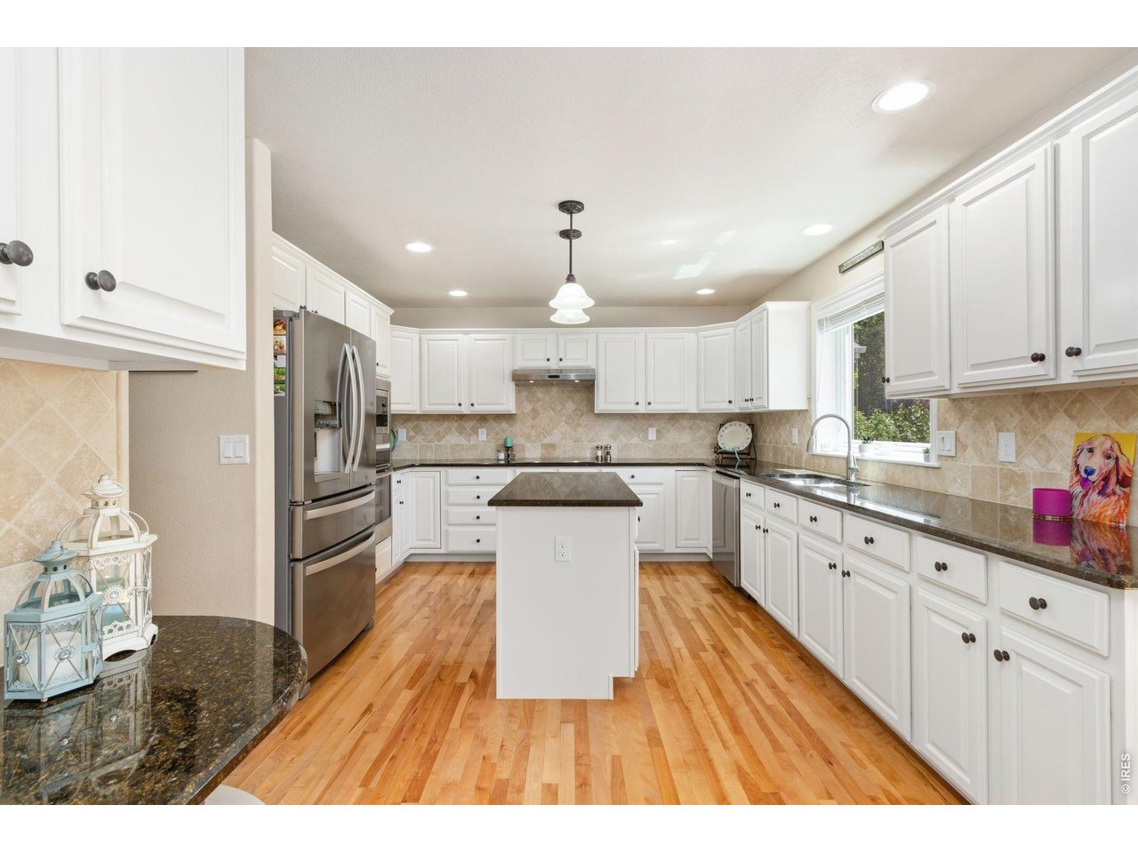 3221 Ledgestone Ct
