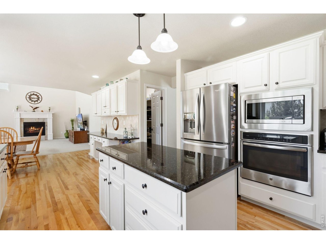 3221 Ledgestone Ct