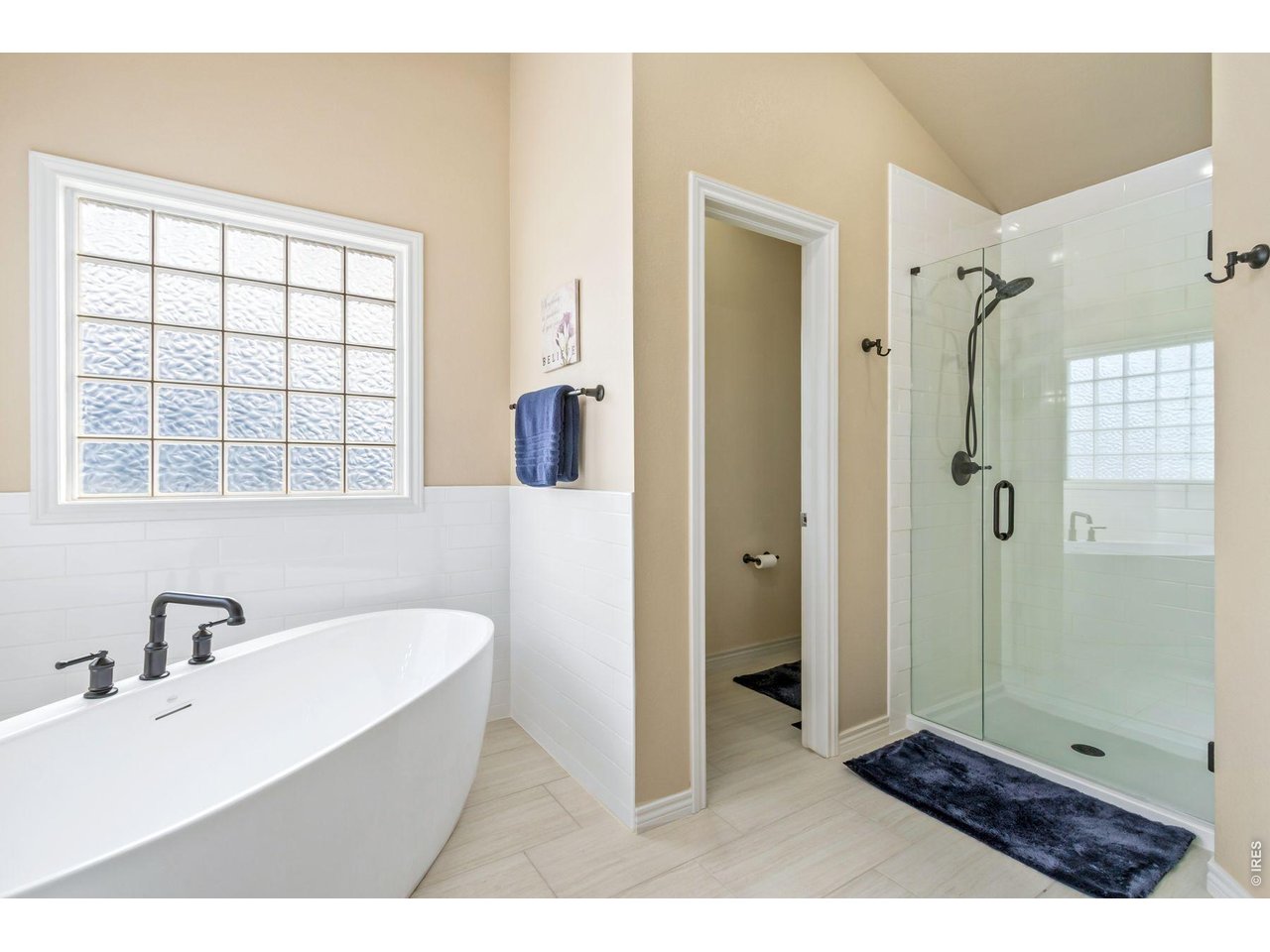 3221 Ledgestone Ct