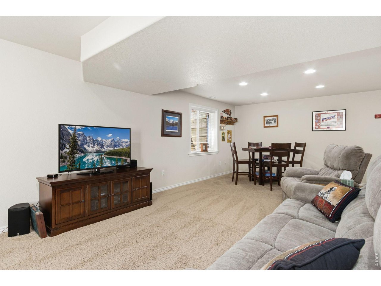 3221 Ledgestone Ct