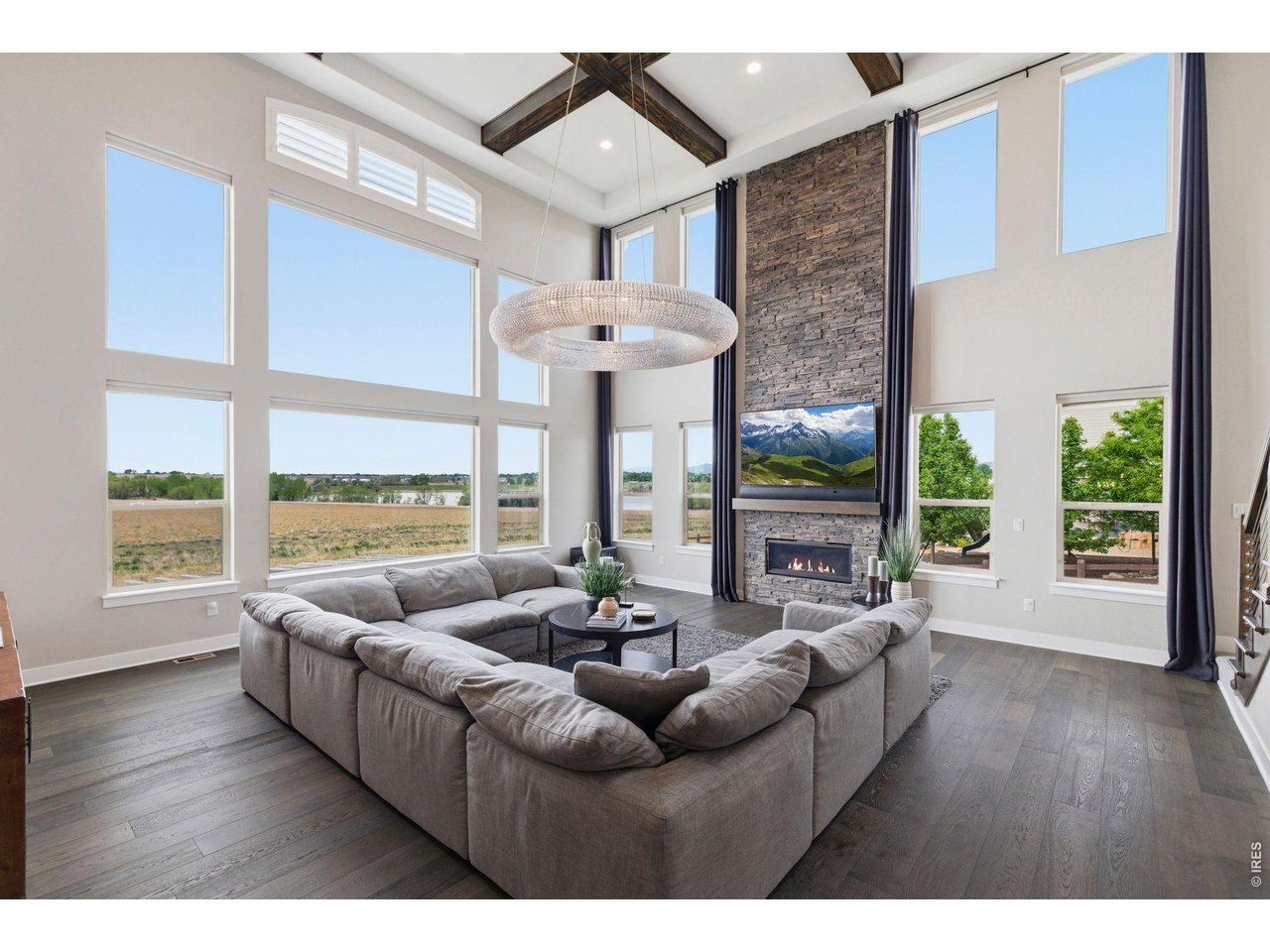 2915 Harvest View Way