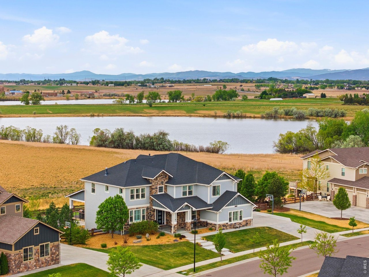 2915 Harvest View Way
