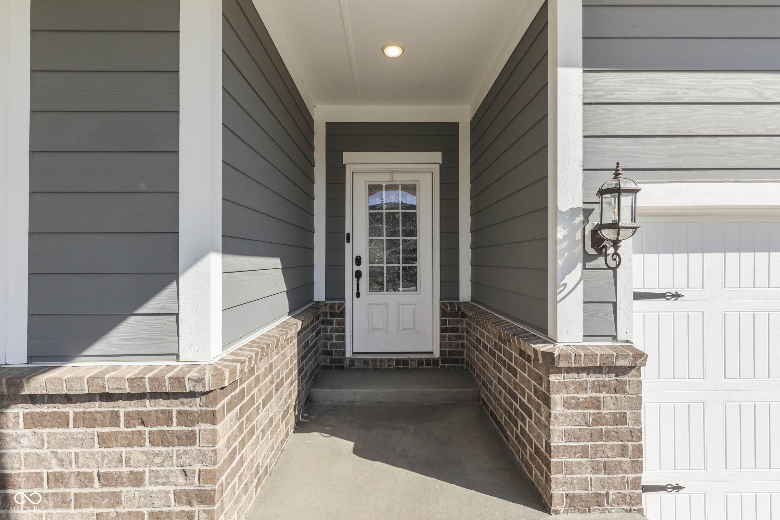 7635 Shady Trails Drive