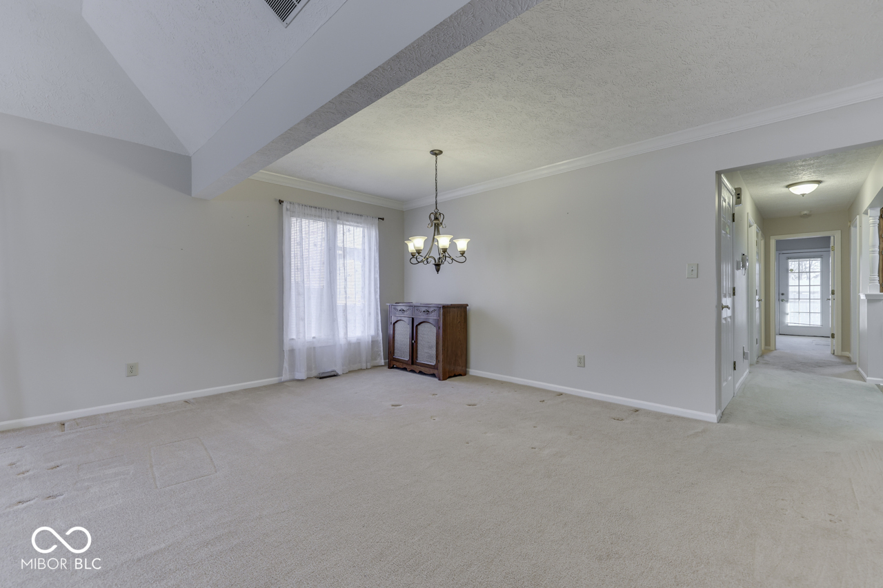 223 Andrews Boulevard East Drive