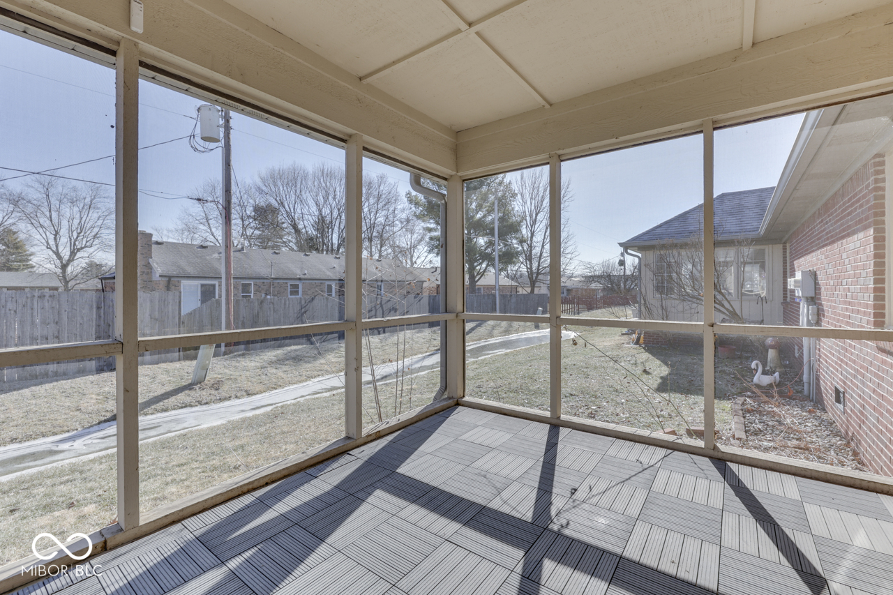 223 Andrews Boulevard East Drive
