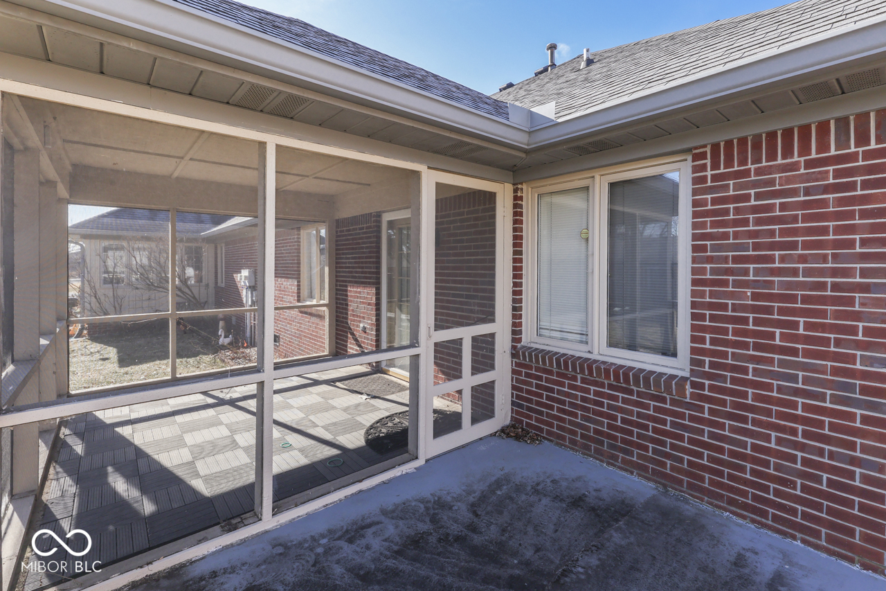 223 Andrews Boulevard East Drive