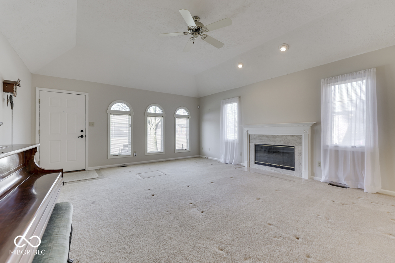 223 Andrews Boulevard East Drive
