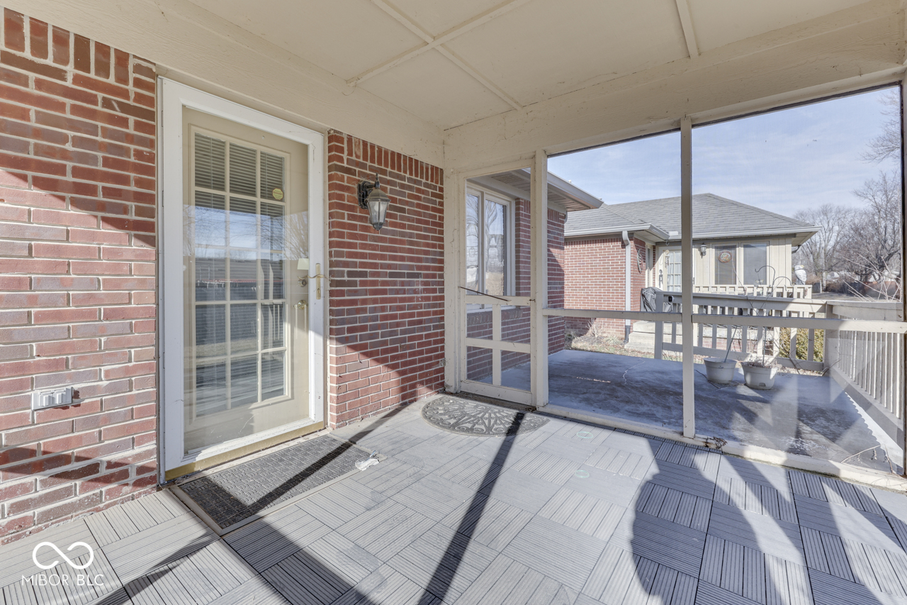 223 Andrews Boulevard East Drive