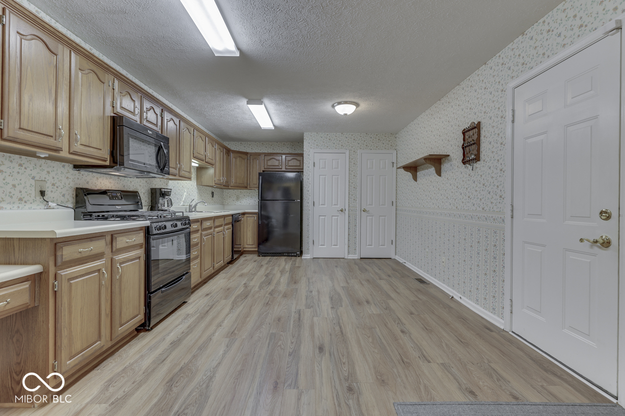 223 Andrews Boulevard East Drive
