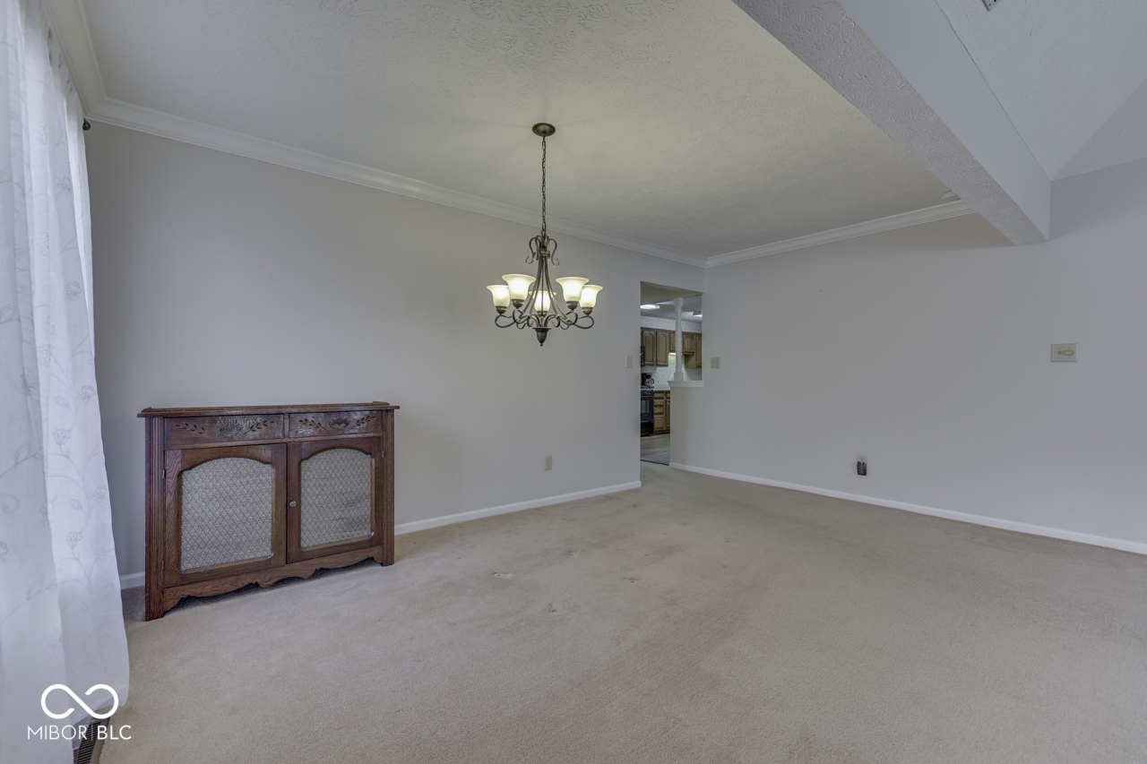 223 Andrews Boulevard East Drive
