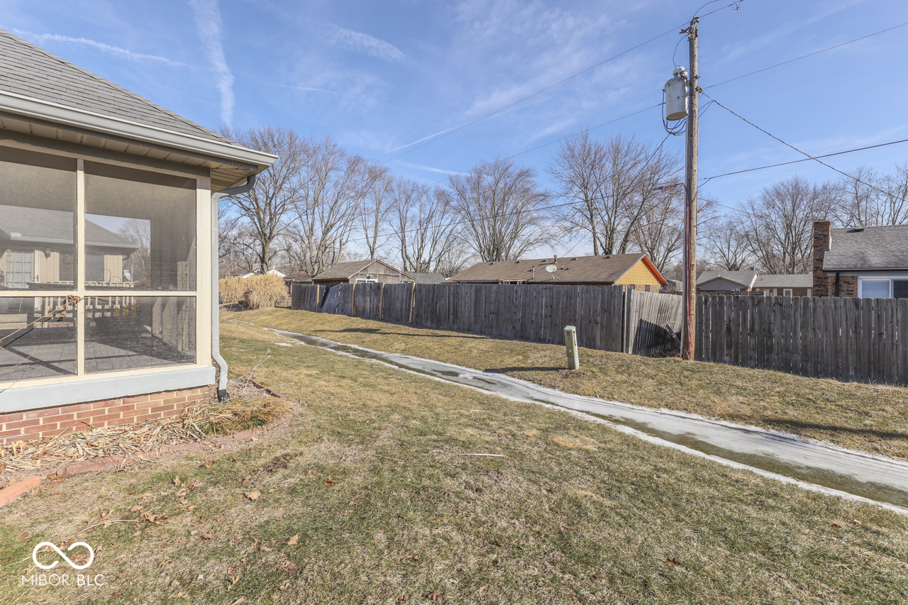 223 Andrews Boulevard East Drive
