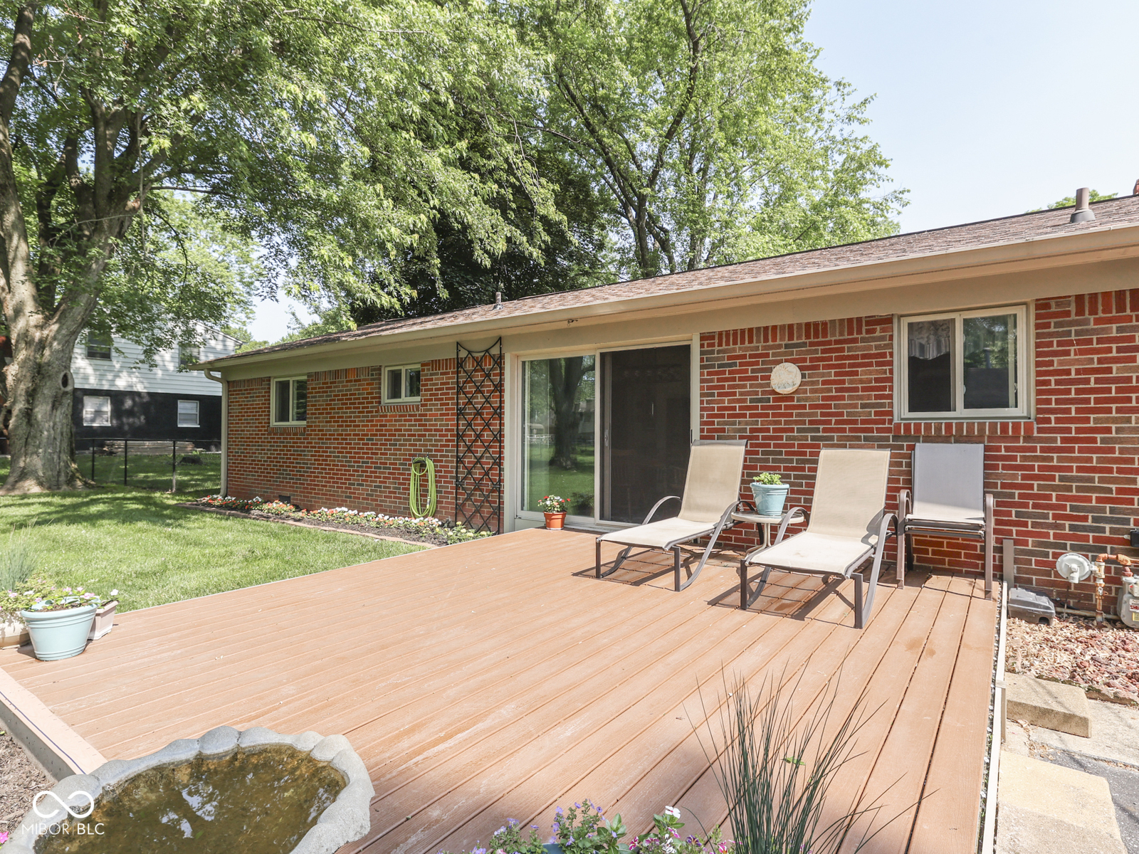 343 E Waterbury Road